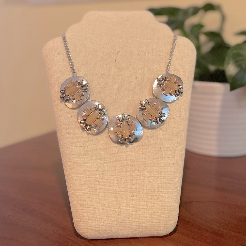 New York & Company Silver with Pink Stones Fashion Necklace NWT